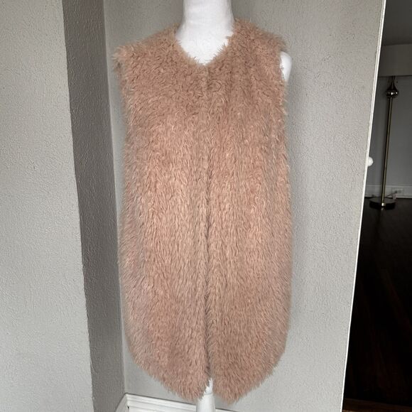 Lord & Taylor Design Lab Fairycore Mob Wife Aesthetic Pink Fur Vest Medium - Picture 2 of 8